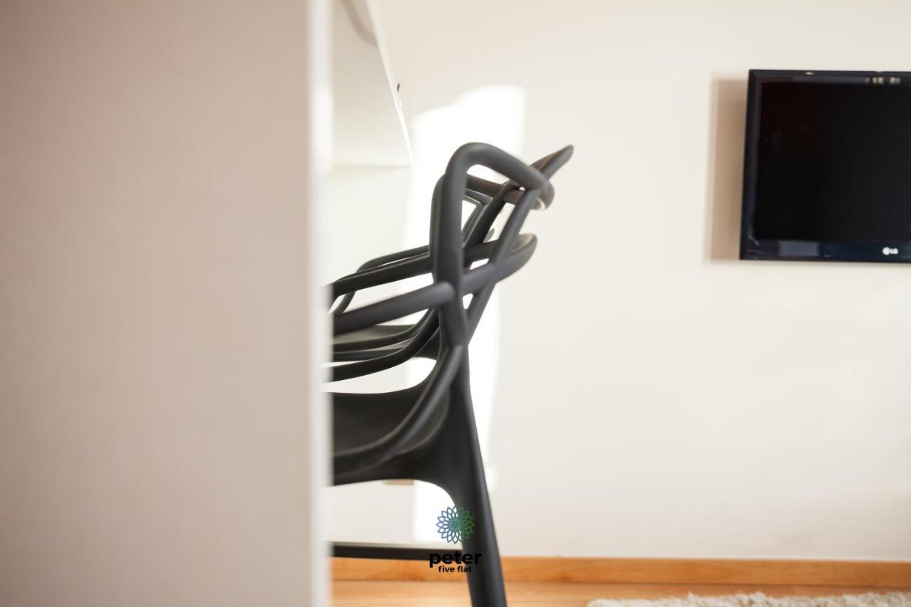 Peter Five Flat By Tonsdeverde Braga Exterior photo